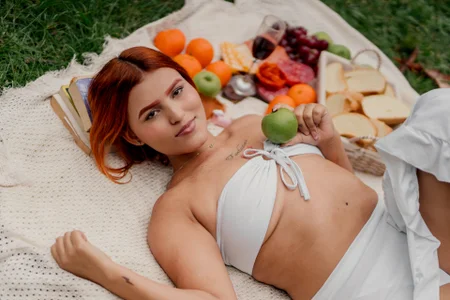 ZharaRousse Outdoors: No Secrets Kuva 3