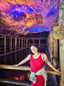 eva_rosse69 In a new adventure in my beautiful country😍🛕🛣️ Pic 6