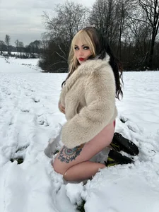 Snow 🪽❄️ de maryathame  3 Imagens