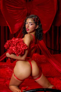 HOT COUPLE ON VALENTINE'S DAY de Aron_and_molly  4 photos