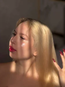 ChloeRiccThe sun in the bed图片 5