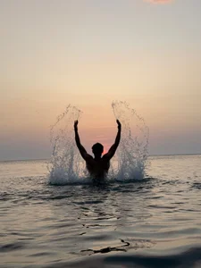 ErosDominantのPublicの 9枚の写真