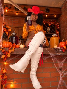 TAYRA_CASTLE Cowgirl Halloween รูป  3