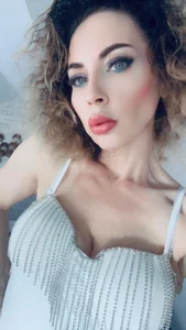 DiamondMilff Me being myself Poză 3