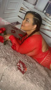 kat-hot more sexy Pic 6
