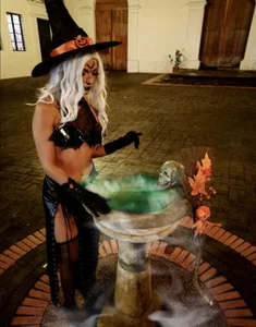 hannapettit kullanıcısının Month of sexy witches albümü -  6 fotoğraf