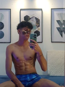 Boy😴 od KamiSuarez  2 snímek