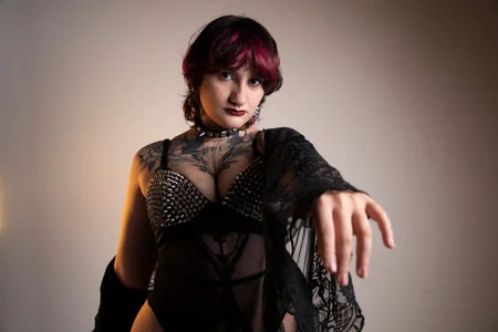 Manicgiiirl Public Pic 5