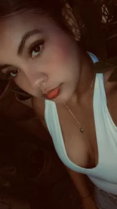 SamanthaGrace1 Public Pic 2