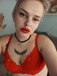 KamillaJei Red bra Pic 5