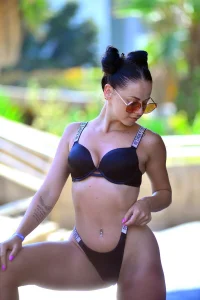 MiaGoldX Bound for your pleasure Pic 2