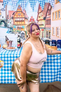 Natasha_699 Oktoberfest Immagine  2