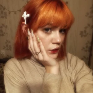 EllieKelyPublic Bild