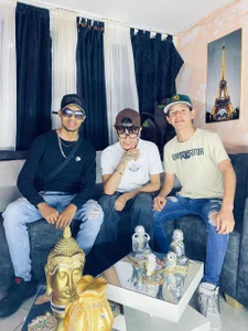 DesiresOfOlympus_ Public 사진 3