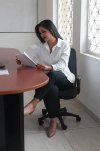 Violet_Lex I misbehaved in the office 🤫🔥 slika 2