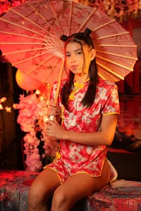 Asia Small 🏮⛩️ od valeska_wins  4 snímek