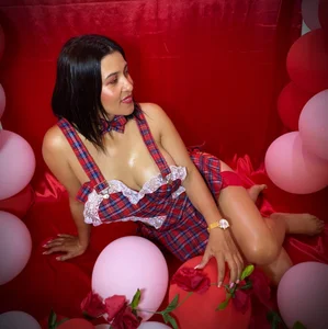 Slut_Milf_: happy day san valentine💖 ( 2 фото)