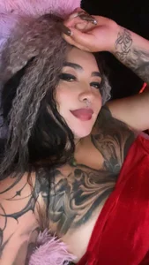 CloeeBeckam do u like my face? Pic 2