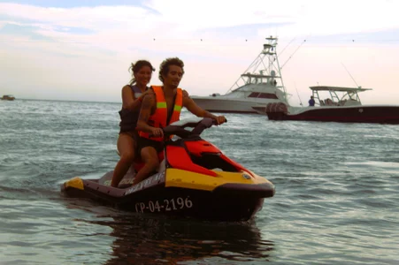 Laila_asher A day in the beach🏝️ Pic 6