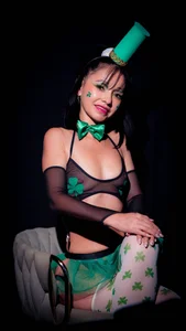 Happy saint Patrick's day ☘️💚☘️ de naughtymilfx_  4 Imagens