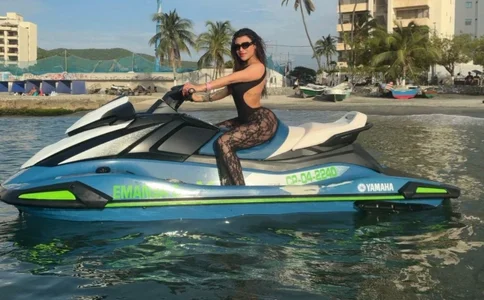 Emmaliz14: Public ( фото)