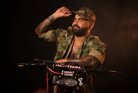 Lyon_vach: Leon ( 7 фото)