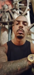 Eu de Latrel7SPENCER  5 Imagens