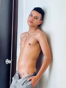 dominicjonnes Passionate day🙈 Pic 3