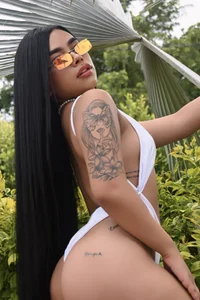 MarianaGarciaa__ a day of pool and lots of fun, come join me Pic