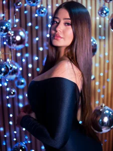 AlannaFoxx: Sexy body ( 3 фото)