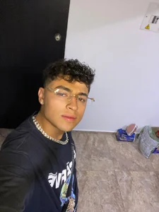 Ying-Jenm Public slika 2