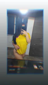 adrianax28 Listo para apoyar a Colombia… y a mí?🔥😏 slika