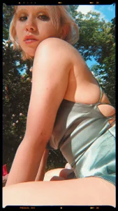 lilly_Cherry_: Outdoors♥ ( 7 фото)