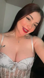 Sienna_Frost Public Εικόνα 2