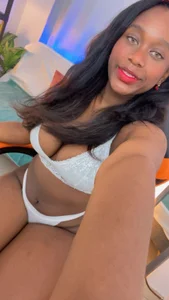 Karol_Cherry Tuesday of fantasy and pasión🔥🔥🔥 Pic 3