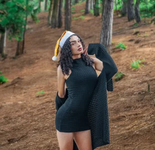 scarletcherry18 Public Hình 5