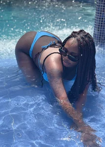 zendaya_wilson Where water caresses my my pretty brunette skin Pic 7