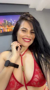 CharlotteCottin 😘 Hi love 🌟 Immagine 