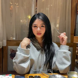 Betty-kim1 Public Hình 3