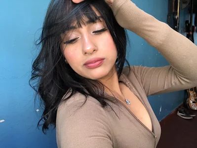 ScarlettQuiin_ Public slika 4