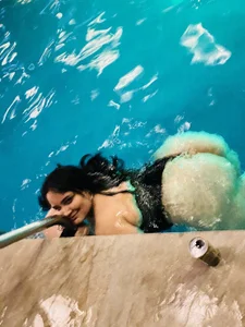 PaolaBoobs29 Un dia conmigo en la piscina🌊🌸💐😍😍 Pic 6