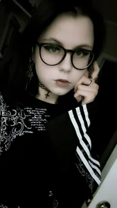 AliceMonroe-'s Hi Sex Photo 1