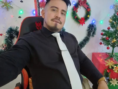 KalethBigDick's Feliz navidad 2025 Sex Photo 6