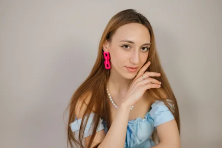 LeyaAtwood Public Pic 2