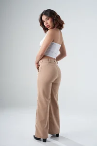Macarena_JonesFg Elegant on the outside, naughty on the inside 😉🔥 Pic 2