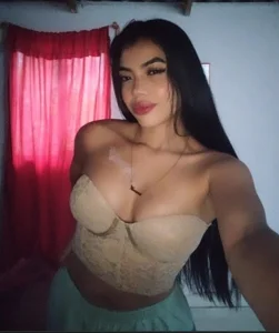 Allison_Whithe Public Foto 4