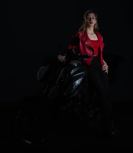 SharaRoades Velvet Nights 🫦  2টি ছবি