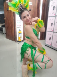 Kendal_Busgter Wow Garota! do u like sex??💚💦 Pic 2
