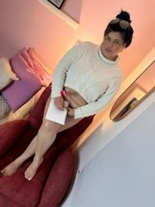 adhara-walk READING A BOOK صورة واحدة|adhara-walk READING A BOOK صورتان|adhara-walk READING A BOOK  صور|adhara-walk READING A BOOK  صورة