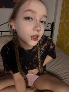 go u like this style? 💀fake piercing💀 de bambi_lu  5 Imagens